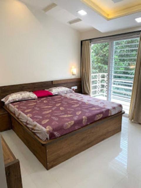 Monarch Holidays,纳西克 外观 照片
