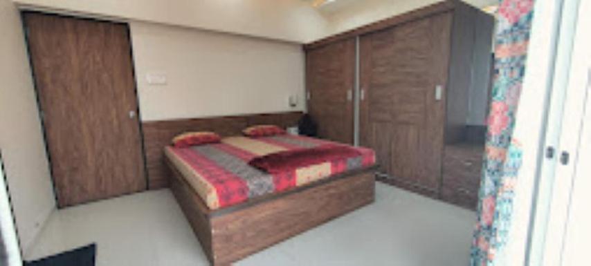 Monarch Holidays,纳西克 外观 照片